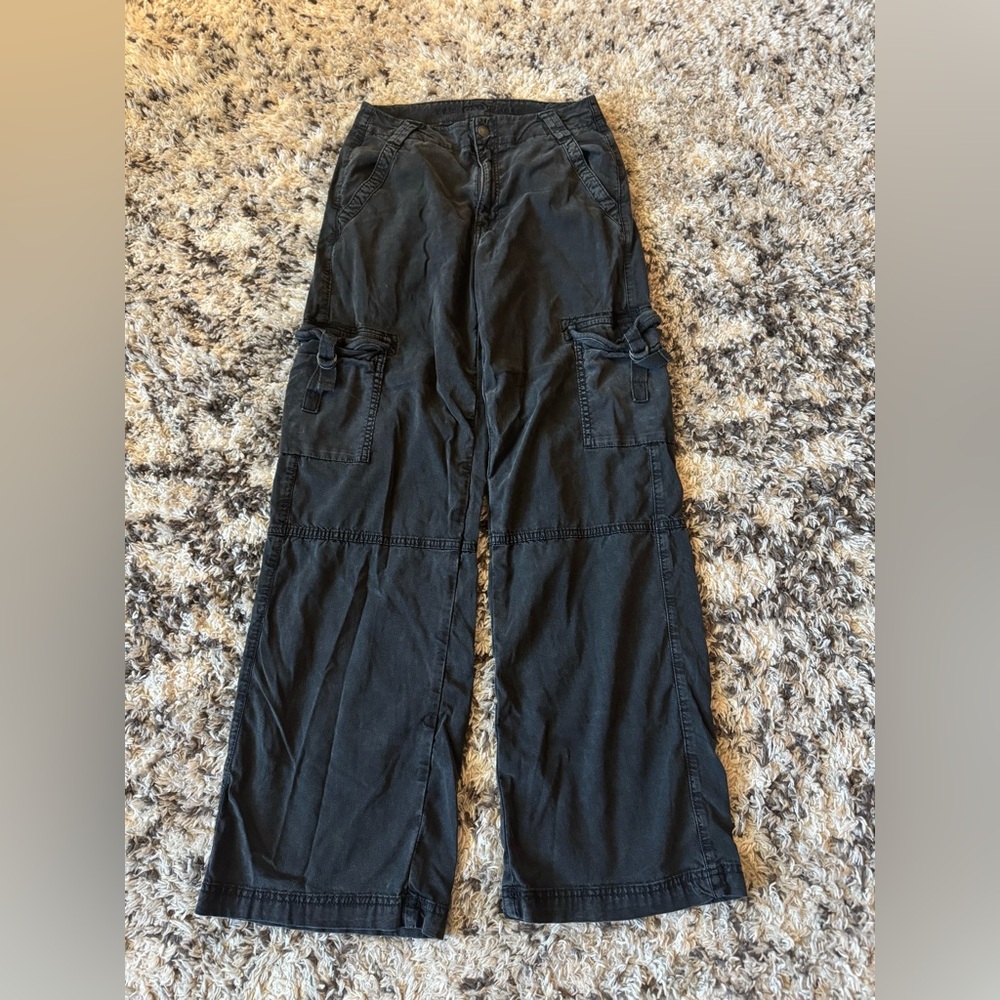 Vintage American Eagle women’s Cargo Baggy Black Retro Y2K